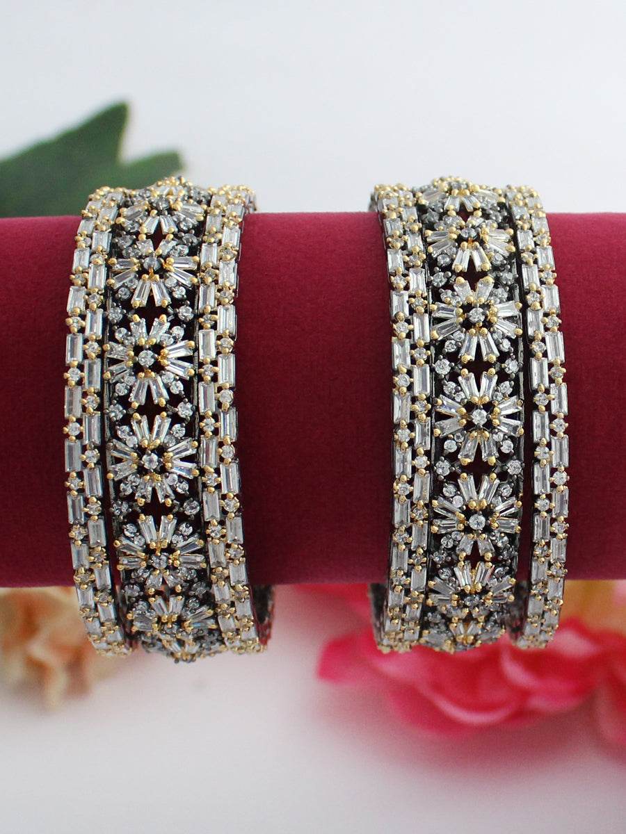 Vanya Bangle Set Metallic 2.4 D.K
